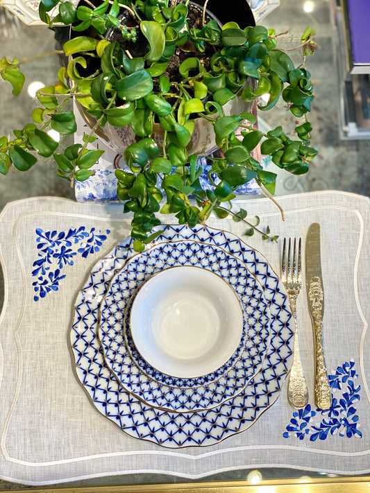 Blue Flower Linen Table Setting  (Set of 4)